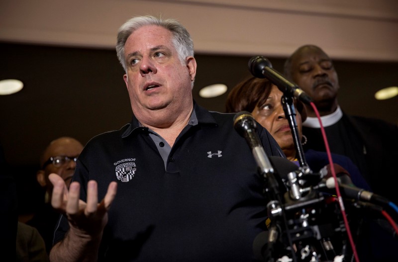 © Reuters. Maryland governor Larry Hogan speaks during a press conference in Baltimore Maryland