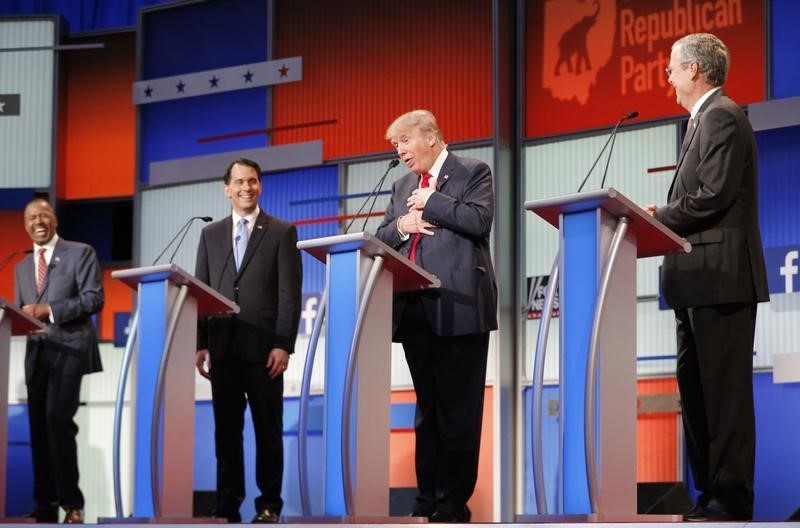 © Reuters. Republican 2016 U.S. presidential candidate and businessman Donald Trump reacts near the end of the first official Republican presidential candidates debate of the 2016 U.S. presidential campaign in Cleveland