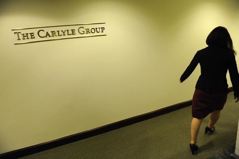 © Reuters. Symantec vende Veritas por 8.000 mln dlrs a grupo liderado por Carlyle