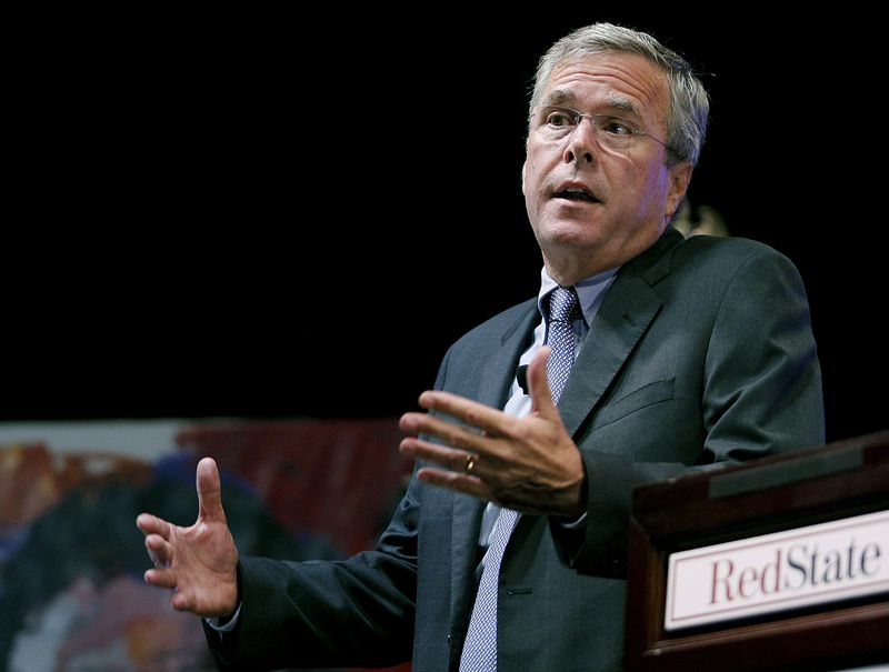 © Reuters. Pré-candidato republicano à Presidência dos EUA, Jeb Bush, em evento