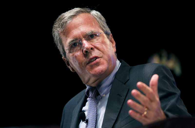 © Reuters. Republican 2016 U.S. presidential candidate Bush speaks to attendees at the RedState Gathering in Atlanta