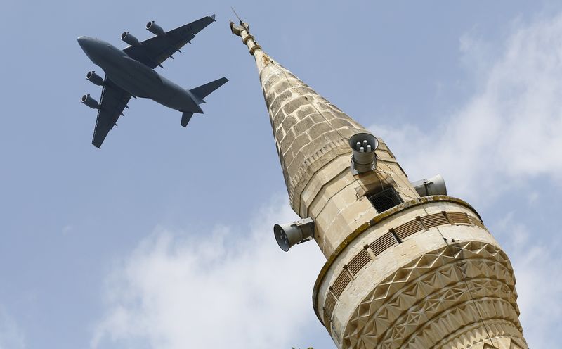 © Reuters. Boeing C-17A Globemaster III da Força Aérea dos Estados Unidos