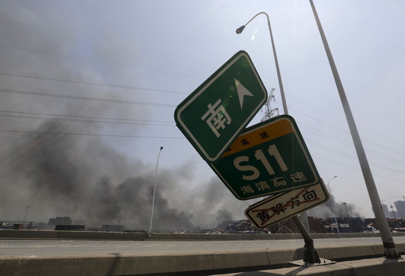 © Reuters. Un superiviente explica cómo la onda expansiva de la explosión en China lo lanzó varios metros
