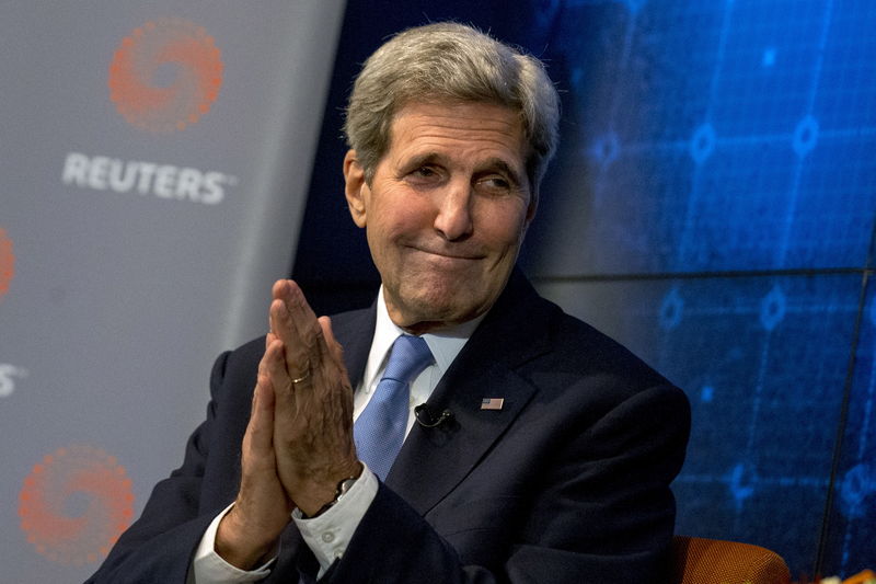 © Reuters. U.S. Secretary of State John Kerry speaks during a Reuters Newsmaker event on the nuclear agreement with Iran, in New York