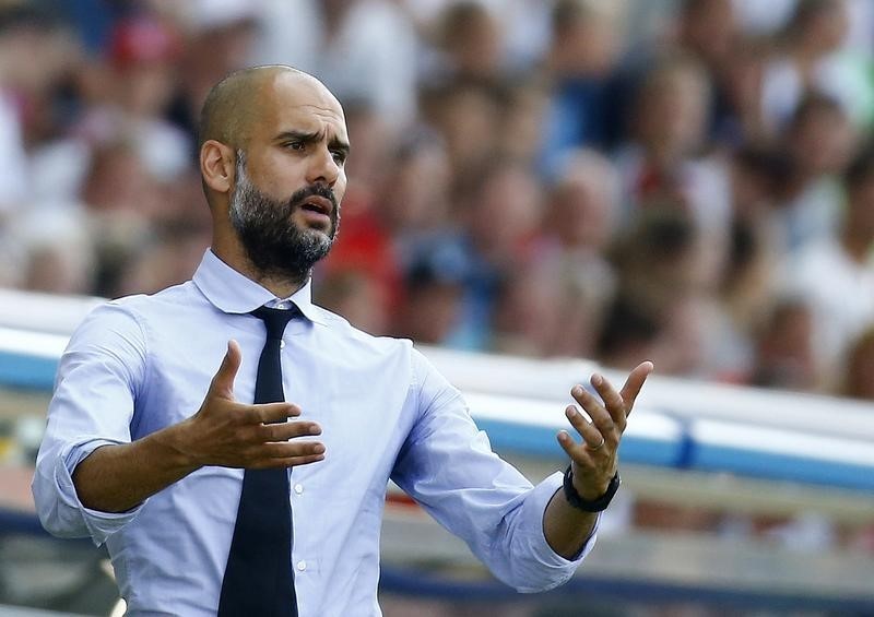 © Reuters. Ganar un cuarto título de liga es primordial para el Bayern, dice Guardiola