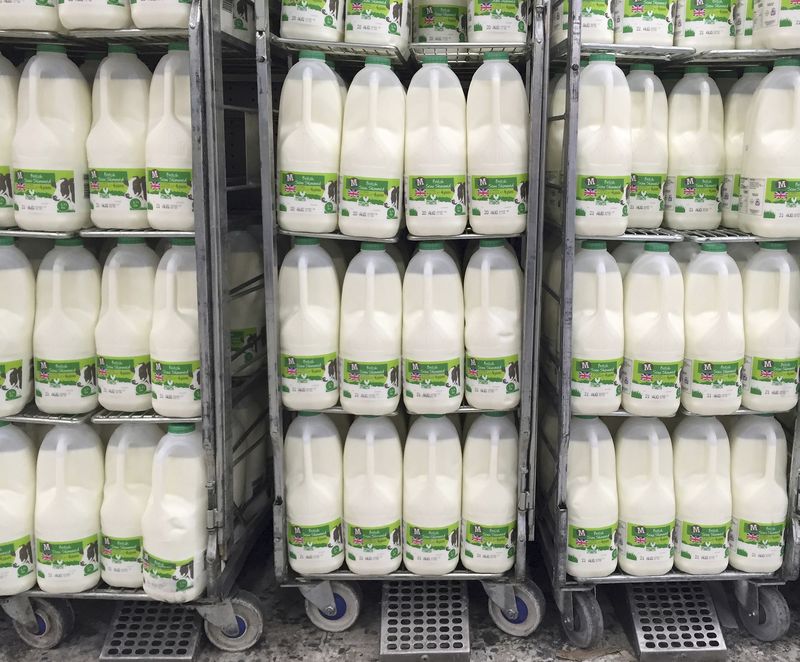 © Reuters. Milk is seen for sale at a Morrisons supermarket in Aylesbury