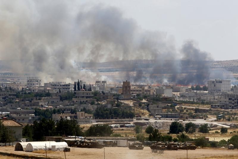© Reuters. الجيش الأمريكي: التحالف نفذ 22 غارة على الدولة الإسلامية