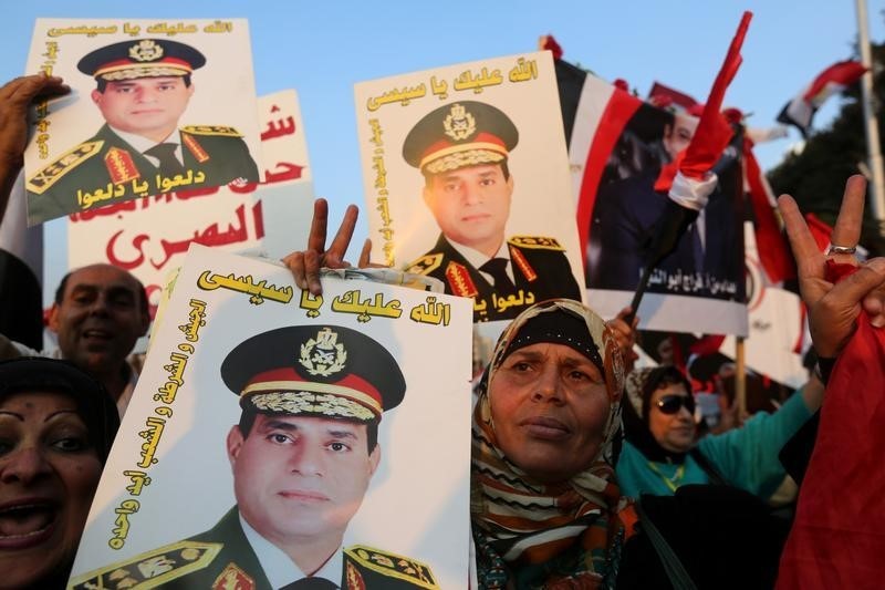 © Reuters. Egipto aprueba ley antiterrorista que establece tribunales especiales