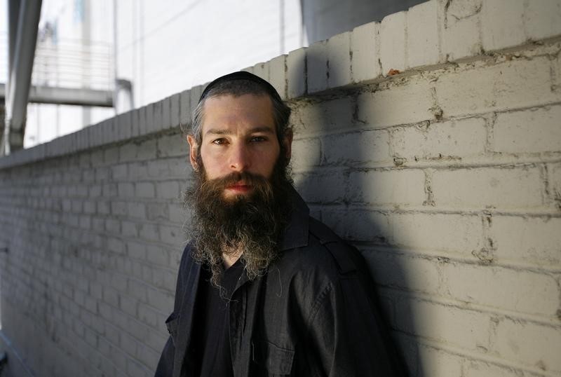 © Reuters. La comunidad judía protesta por la cancelación de un concierto de Matisyahu