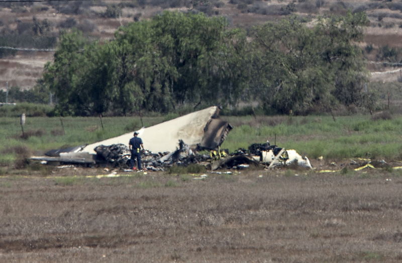 © Reuters. Autoridades investigam acidente entre Sabreliner e Cessna 172 na Califórnia