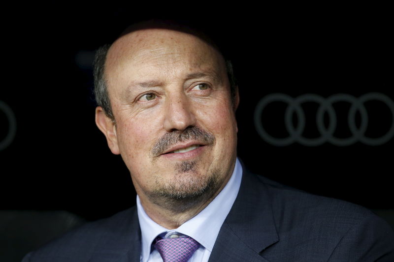 © Reuters. Rafa Benítez, tranquilo por los fallos en ataque del Real Madrid