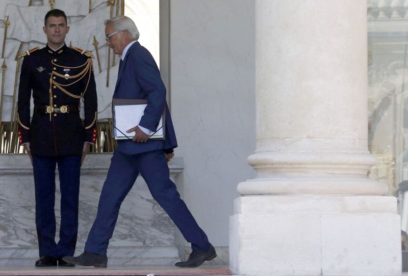 © Reuters. FRANÇOIS REBSAMEN DÉMISSIONNE DE SON POSTE DE MINISTRE DU TRAVAIL