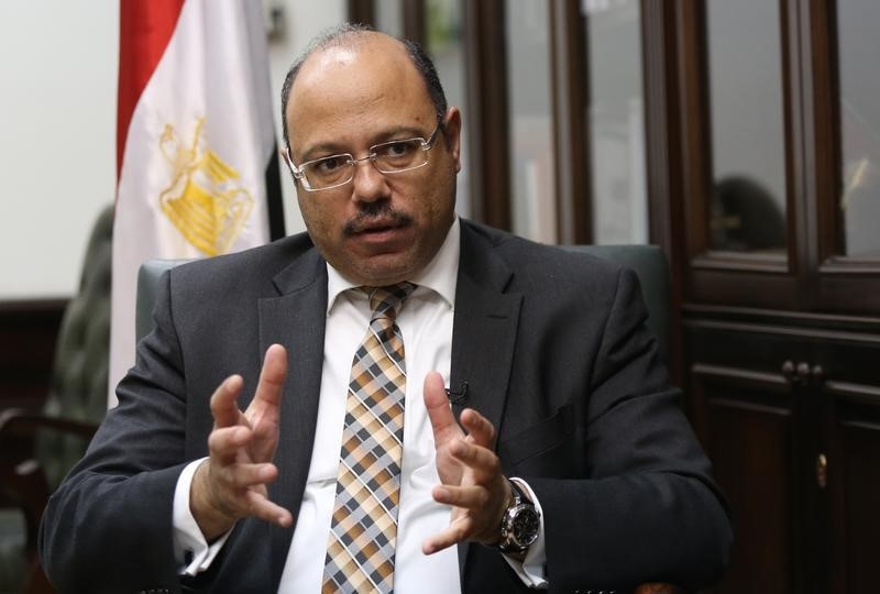 © Reuters. وزير: مصر تصدر تعديلات خفض الحد الأقصى لضريبة الدخل إلى 22.5% خلال اسبوعين