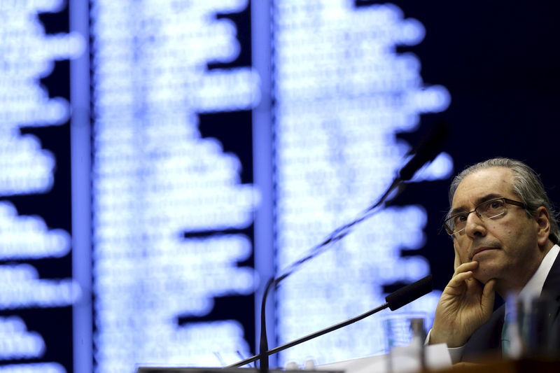 © Reuters. Presidente da Câmara dos Deputados, Eduardo Cunha (PMDB-RJ), durante sessão plenária em Brasília 