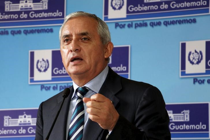© Reuters. متحدث: من غير المحتمل ان يستقيل رئيس جواتيمالا وسط فضيحة فساد