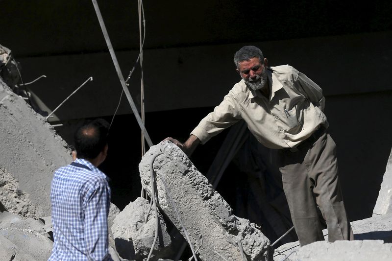 © Reuters. Un ataque del ejército sirio causa más de 50 muertos cerca de Damasco
