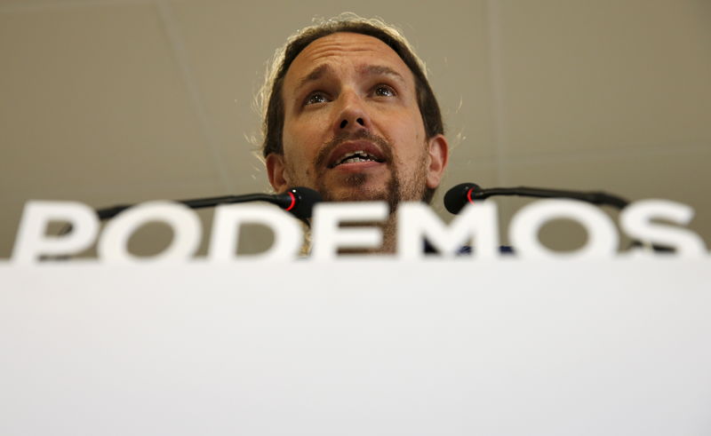 © Reuters. Pablo Iglesias ve "absolutamente improbable" un pacto PSOE-Podemos