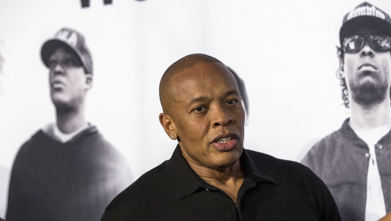 © Reuters. Rapper e co-fundador da Beats Eletronics Dr. Dre durante evento em Los Angeles