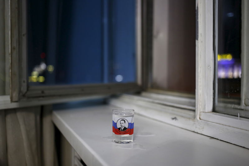 © Reuters. شعبية الرئيس الروسي بوتين بمقياس التذكارات لا تضاهى