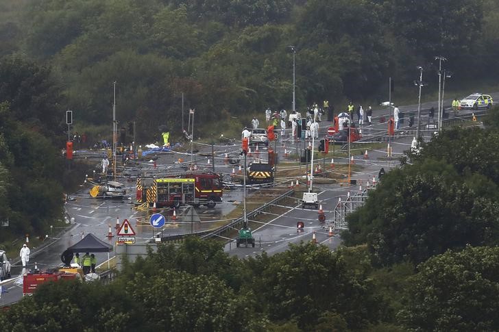 © Reuters. Local do acidente com o avião Hawker Hunter, perto do aeroporto de Shoreham, na região de Brighton