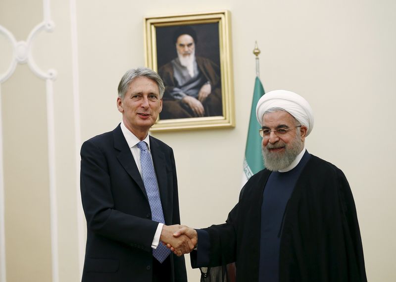 © Reuters. مقابلة-بريطانيا تتوقع رفع العقوبات عن إيران الربيع المقبل