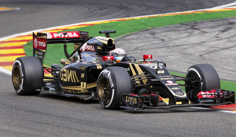 © Reuters. La escudería Lotus espera ser adquirida por Renault