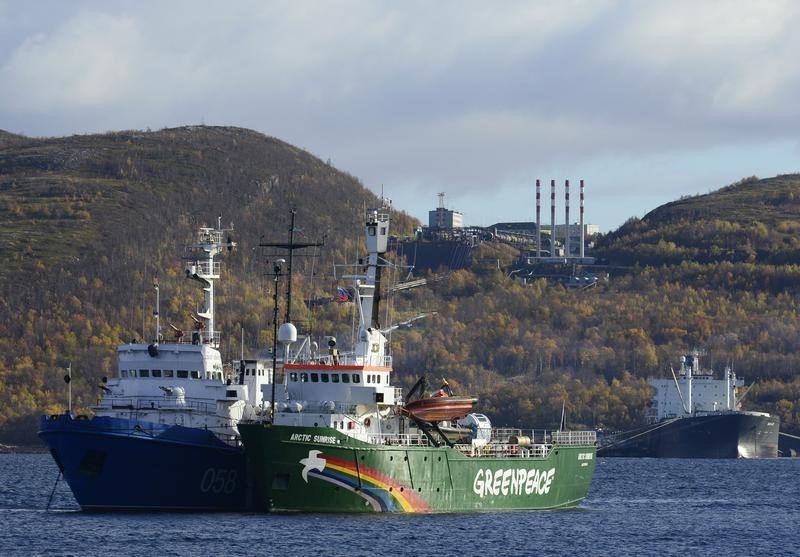 © Reuters. Un tribunal ordena a Rusia a compensar a Greenpeace por apresarle un barco