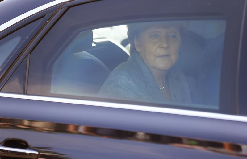 © Reuters. Merkel dice que Alemania no tolera la xenofobia 