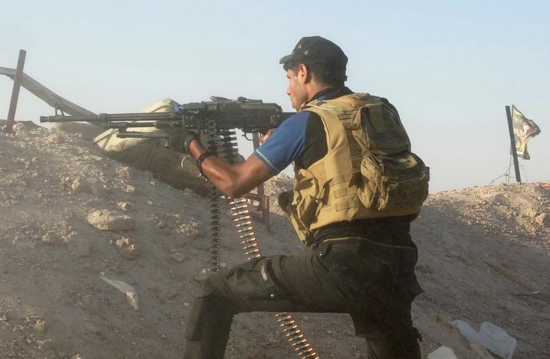 © Reuters. مقتل قائدين عسكريين عراقيين كبيرين في هجوم قرب الرمادي