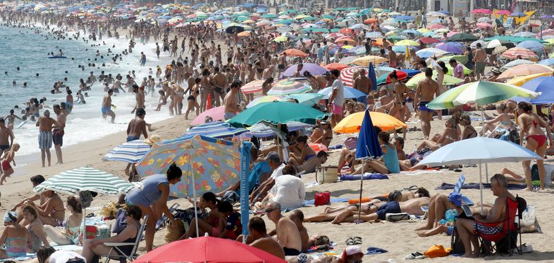 © Reuters. El gasto de los turistas en España marca un nuevo máximo en julio