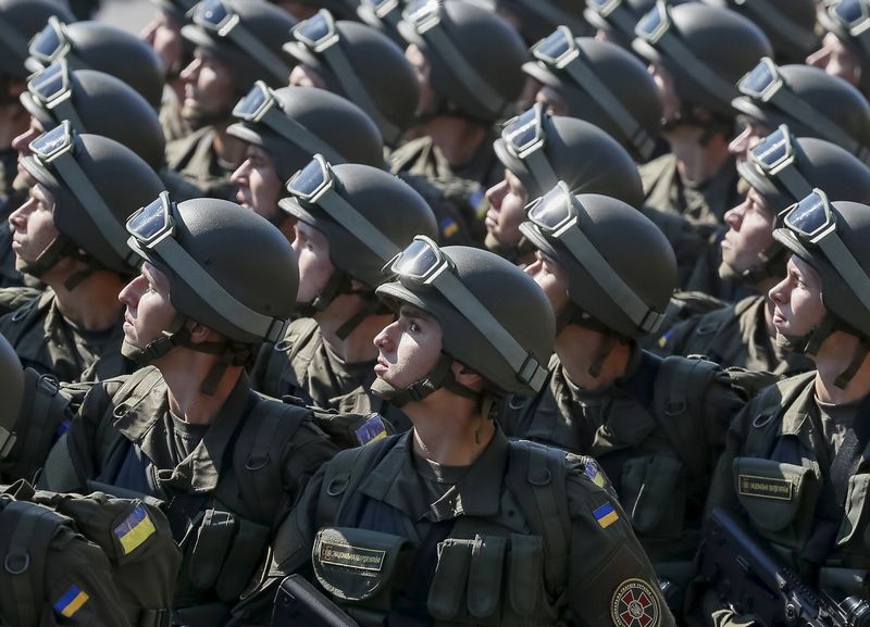 © Reuters. جيش أوكرانيا يعلن مقتل سبعة من جنوده وإصابة 13 آخرين