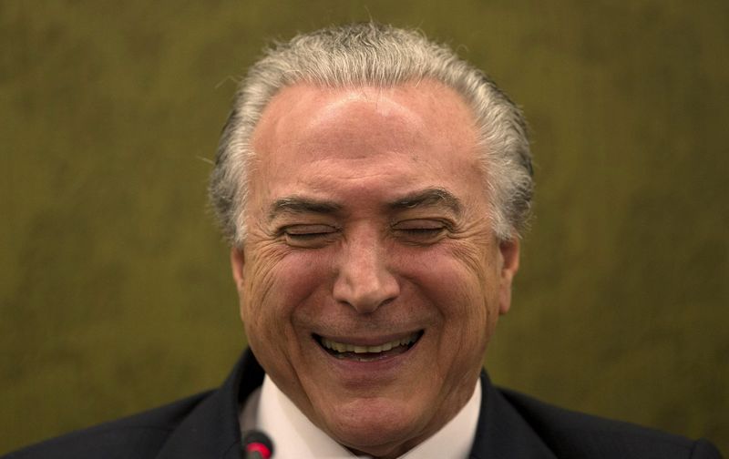 © Reuters. Vice-presidente Michel Temer durante palestra em universidade de Brasília