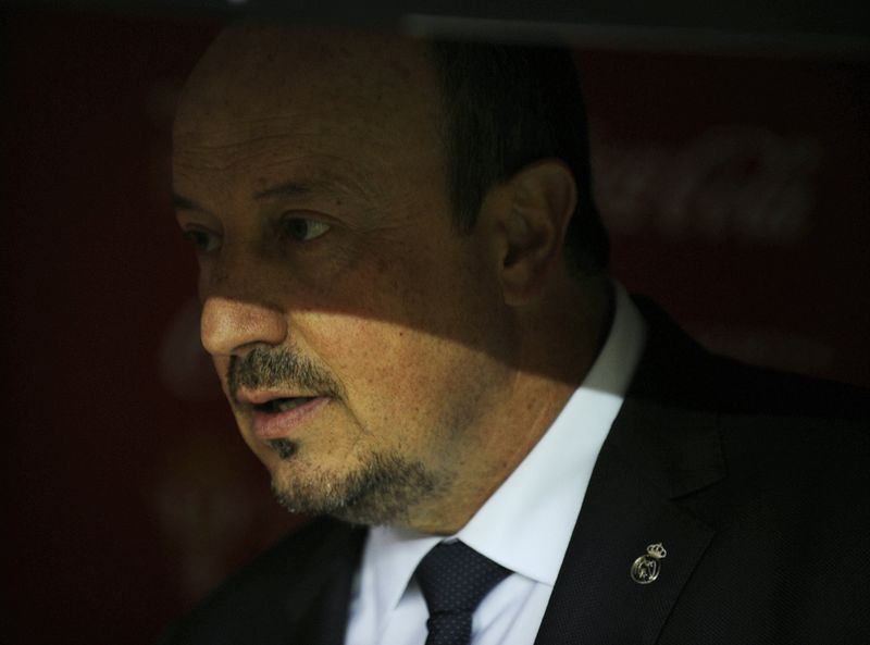 © Reuters. Benítez insiste en que el Madrid no es un equipo defensivo
