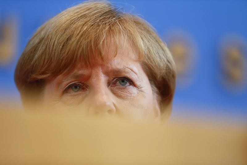 © Reuters. La cancelliera tedesca Angela Merkel oggi a Berlino