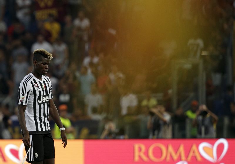 © Reuters. Meia da Juventus Paul Pogba após partida contra a Roma, na Itália