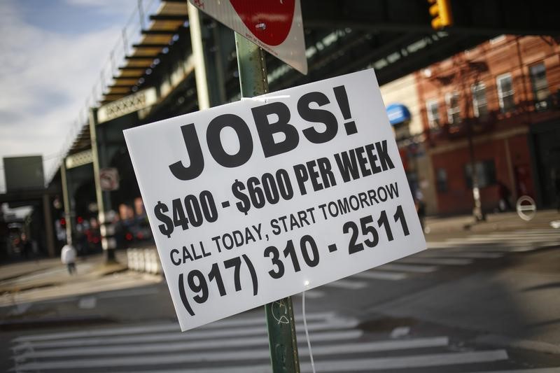 © Reuters. LES CRÉATIONS D'EMPLOIS DANS LE SECTEUR PRIVÉ SOUS LES ATTENTES EN AOÛT AUX ÉTATS-UNIS