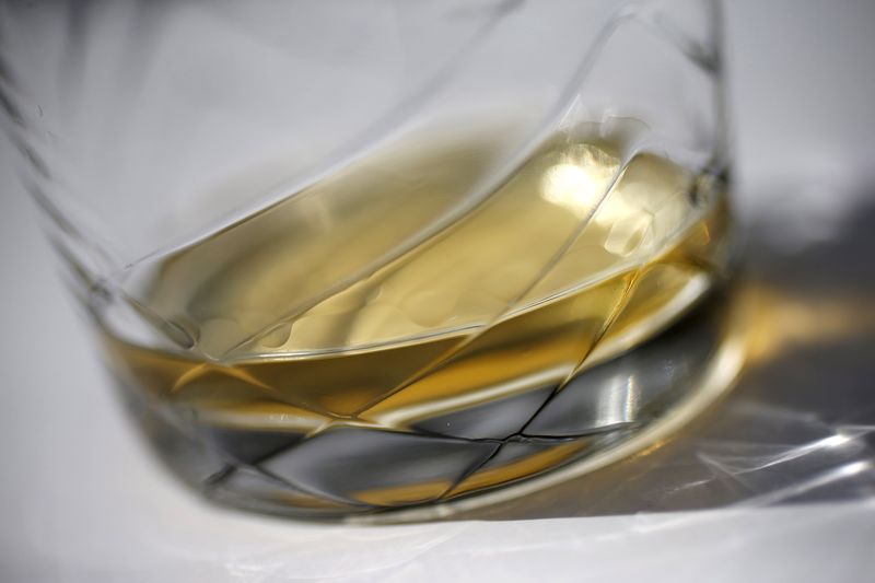 © Reuters. File photo of a single malt whisky as seen in Edinburgh, Scotland