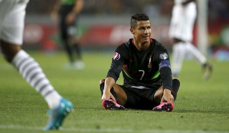 © Reuters. Francia vence a Portugal en partido amistoso gracias a un gol falta de Valbuena 
