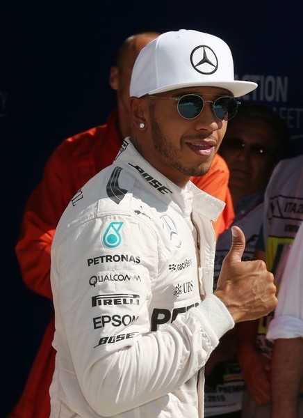 © Reuters. Lewis Hamilton consigue undécima pole en doce carreras 