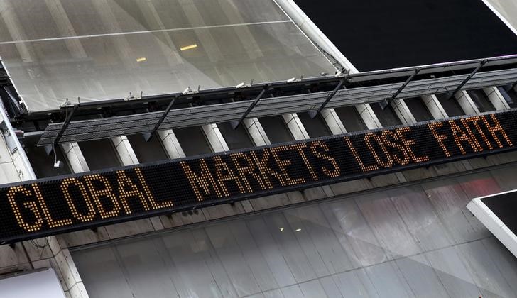 © Reuters. Corriente vendedora en los mercados aún no llega a su momento decisivo