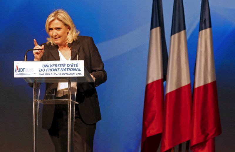 © Reuters. MARINE LE PEN EN GUERRE CONTRE "LA SUBMERSION MIGRATOIRE"