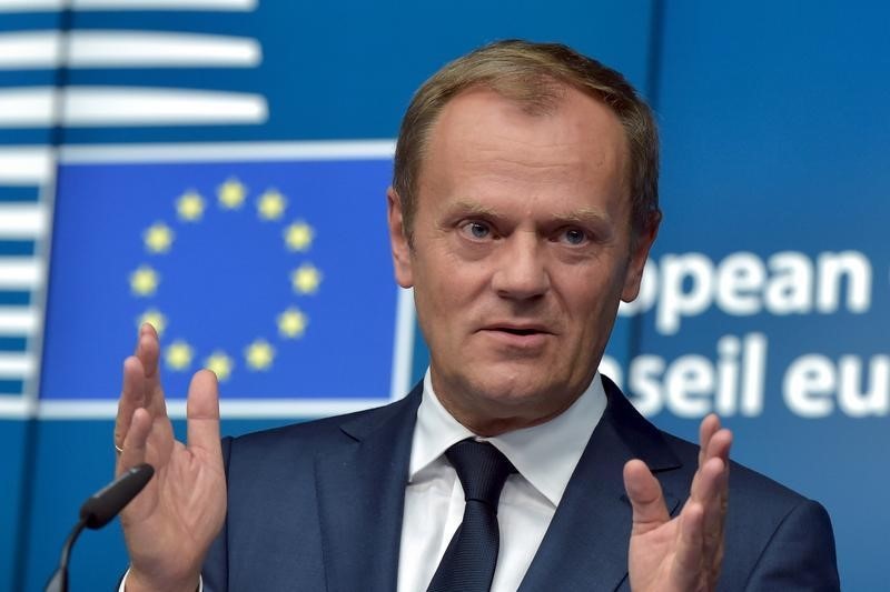 © Reuters. European Council President Tusk holds a news conference at the European Council headquarters after a European Union leaders summit in Brussels, Belgium