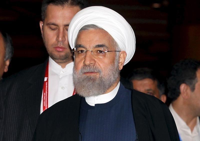 © Reuters. Iran's President Hassan Rouhani arrives for a bilateral meeting with  Indonesia's President Joko Widodo on the sideline of the Asian African Conference in Jakarta