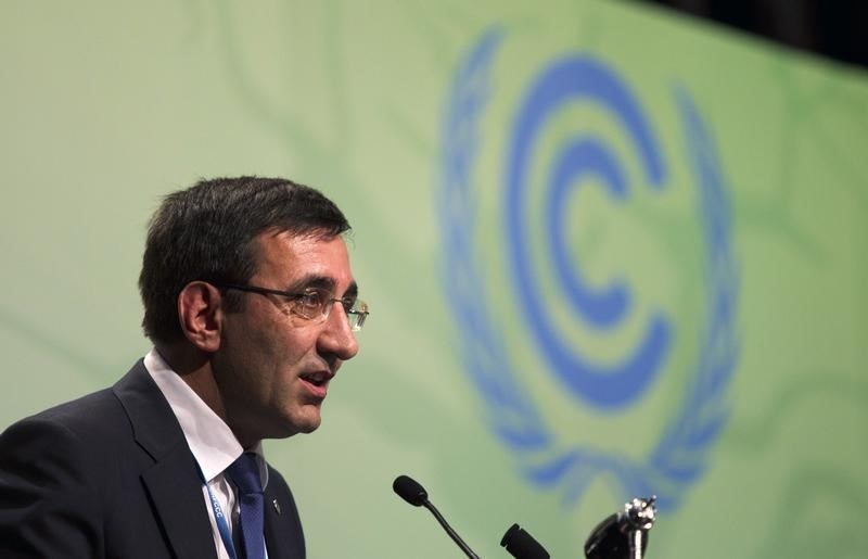 © Reuters. Cevdet Yilmaz addresses the United Nations Climate Change Conference (COP17) plenary session in Durban