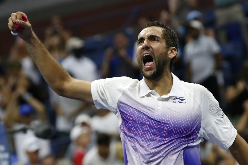 © Reuters. Cilic vence a Tsonga y avanza a las semifinales del Abierto de EEUU