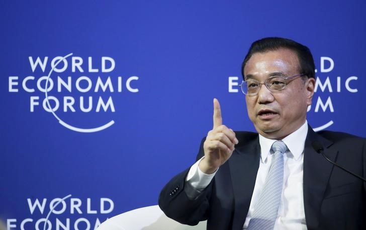 © Reuters. Primeiro-ministro da China, Li Keqiang, durante evento em Dalian