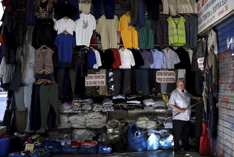 © Reuters. La economía griega se encamina a otra recesión de cara a las elecciones