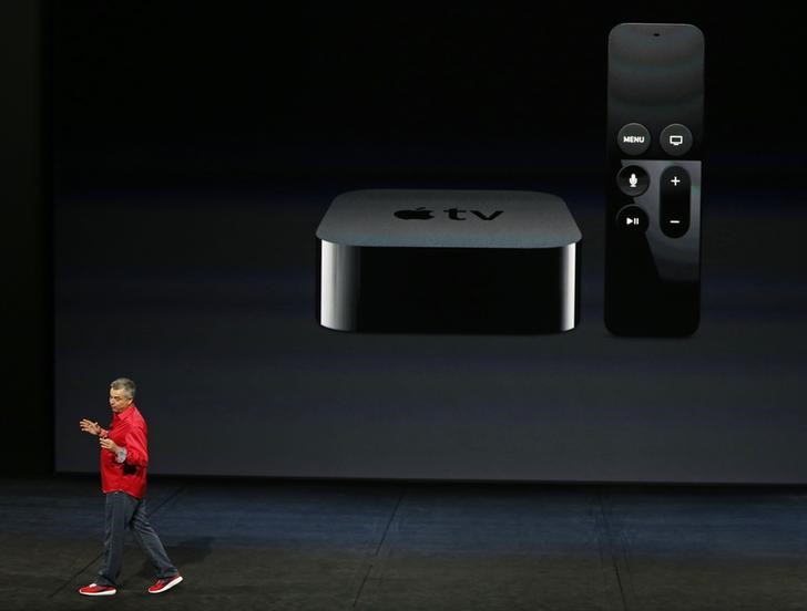 © Reuters. Vice-presidente da Apple Eddie Cue durante apresentação da nova versão da Apple TV durante evento na Califórnia.