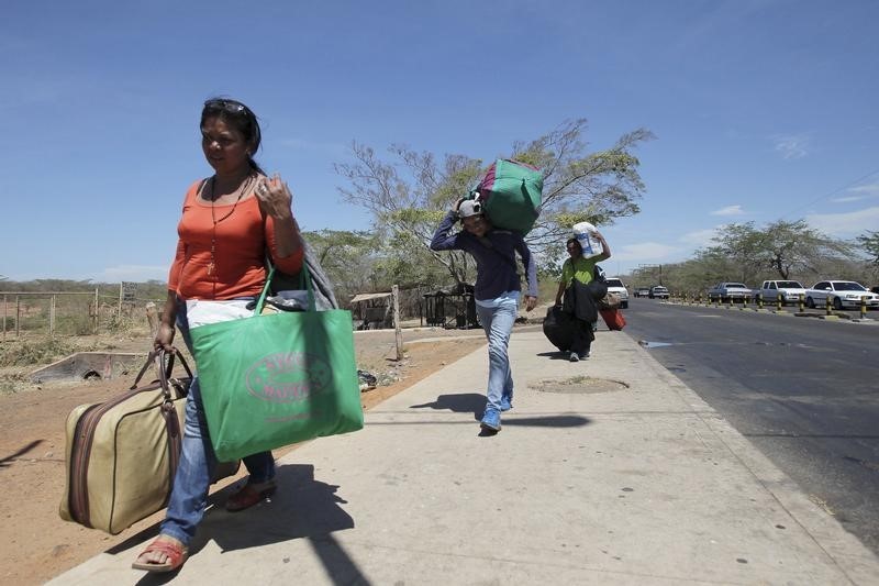 © Reuters. La ONU pide diálogo, preocupada por la crisis en la frontera Colombia-Venezuela