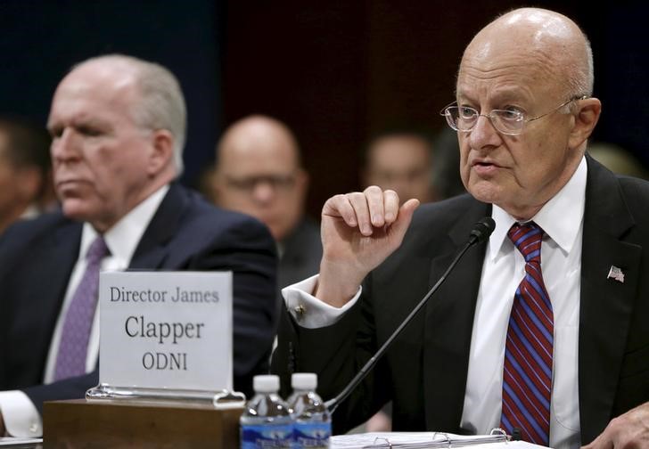 © Reuters. Director of National Intelligence Clapper testifies at a House (Select) Intelligence Committee hearing on "World Wide Cyber Threats" on Capitol Hill in Washington